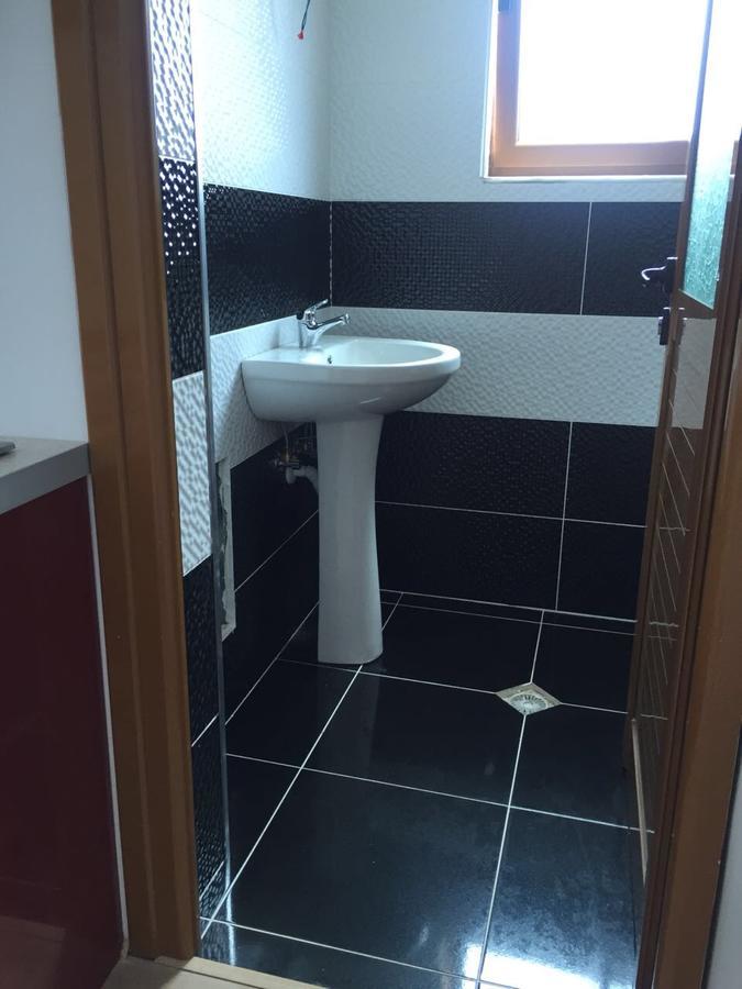 Villa Lefter Sarandë Exteriör bild