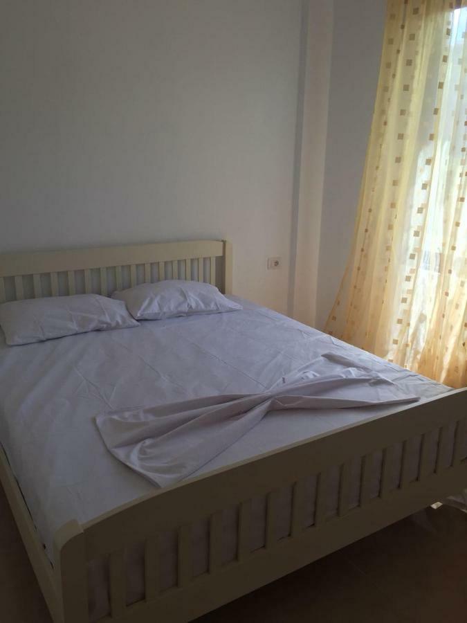 Villa Lefter Sarandë Exteriör bild